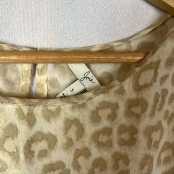 Joie Light Brown Mehana Leopard Print Cold Shoulder Silk Blouse S - Picture 4 of 5